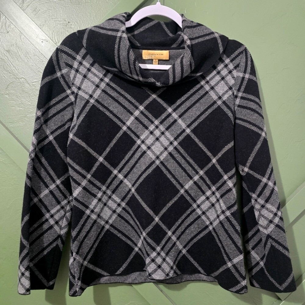 Jones New York Sweater‎ Small
